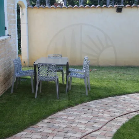 L'echappee Provencale - 4 Etoiles 別荘 サン・ローラン・デ・ザルブル